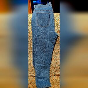 Women's Gloria Vanderbilt Blue Jeans. Size 10